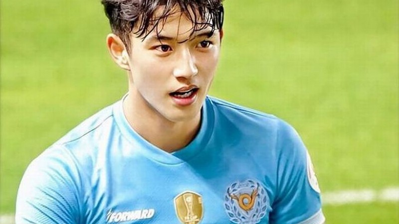 Jeong Seung-Won tựa như một diễn viên hơn là một cầu thủ bóng đá Jeong Seung-Won tựa như một diễn viên hơn là một cầu thủ bóng đá