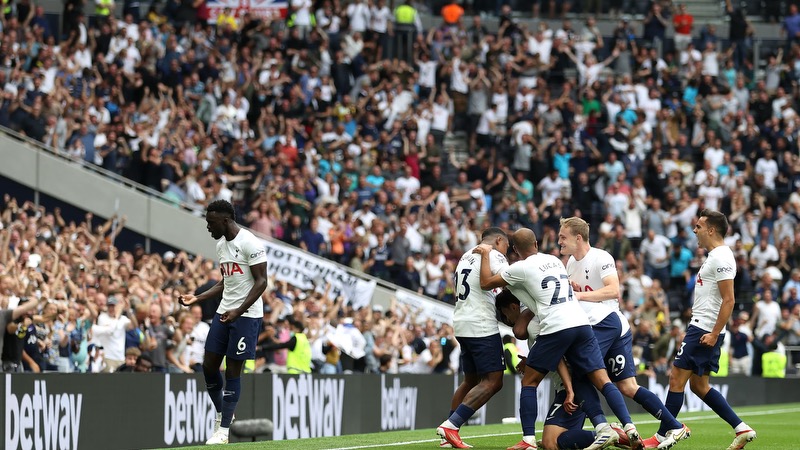 Đây từng là sân nhà của Tottenham trong thời gian ngắn Đây từng là sân nhà của Tottenham trong thời gian ngắn